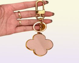 Designer Fourleaf Kelechains Lucky Clover Car Key Chain Chain Sings Accessoires Fashion Pu Leather Keychain Buckle For Men Women Hanging4203995