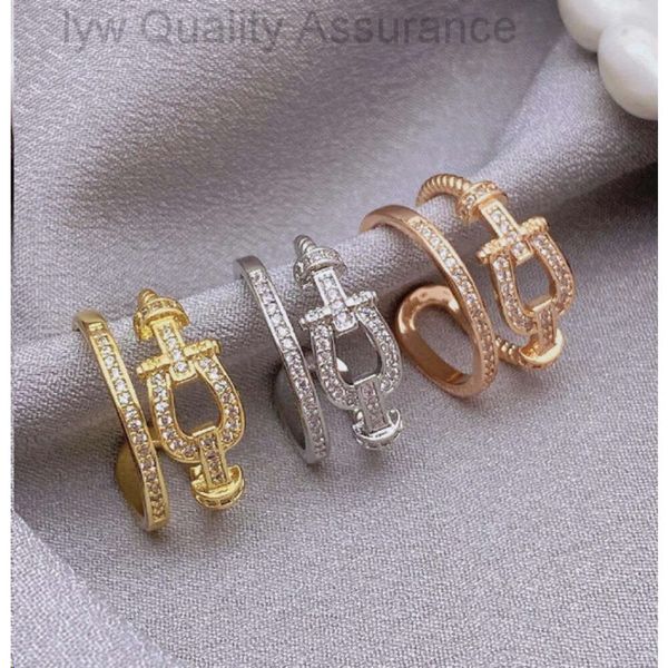 Designer Freds Bague Ouverture Bague Vent Froid Les internautes peuvent ajuster la mode personnalisée Bague de queue Index Lumière Luxe Boucle en fer à cheval Boucle de ceinture de haute qualité