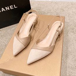 Designer Sandales Baotou de style français avec orteil droit pointu et couleur nue talons hauts pour femmes Nouvelles chaussures à talon épais 5cm