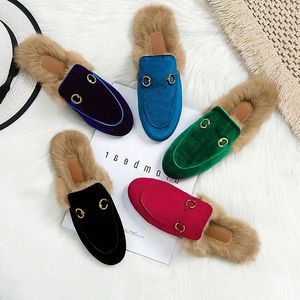 Designer Furry Pantoufles Femmes Diapositives Fluffy Fausse Fourrure Shearling Diapositives Sandales Fuzzy Bout Ouvert Mode Chaussures Plates Intérieur Extérieur