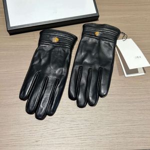 Designer G Sports Gant de plein air Sport Luxe Gants féminins à la mode Femmes Designer Mitten Gants en peau de mouton Hiver Cuir Big Fingers Gant Gant chaud Spor 9LN2