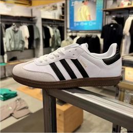 Designer Gazelle Bold Platform Casual Chaussures Hommes Femmes Campus Baskets Basses En Cuir Noir Glow Vegan Blanc Gomme SambTrainers36-44 a1