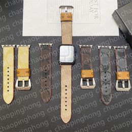 Bracelets de montre Apple en cuir véritable de concepteur 49 mm pour bracelets de montre Apple 38 mm 40 mm 41 mm 42 mm 44 mm 45 mm iWatch 9 4 5 SE 6 7 bandes de la série bracelet de lettre imprimée de marque de mode