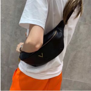 Ontwerper echt leer Zwarte handtas Portemonnees Dames Heren Bumbag Cross Body Heuptassen Temperament Heuptasje Bum embossing buideltas Riem Zaktassen