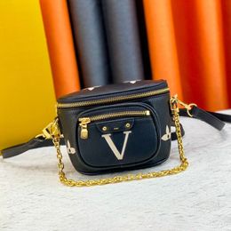 Designer Véritable Cuir Taille Sac Bourse Femmes Mini Bumbag Portefeuille Marque De Luxe Chaînes Bandoulière Bum Sacs Hommes Fannypack Facile Poche Sur Sangle Rue Poitrine Pack M82335