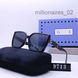 Designer Gg Gu CC Lunettes de soleil Cycle Luxe Mode Sports Polarize Sunglass Hommes Femme Vintage Conduite Plage Voyage Partie Noir Plein Cadre Carré Lunettes de Soleil