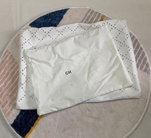 Bolsa de embalaje de regalo de diseñador, bolsa de algodón con logotipo clásico, bolsa de almacenamiento con cremallera blanca, bolsa de tela para embalaje de camisa, bolsa de lona