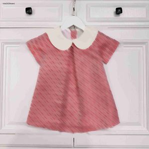 Vestido de niña de diseñador Impresión completa de letras Ropa de bebé Cuello de muñeca Vestido para niños Tamaño 100-160 CM Espalda con un solo pecho Falda de punto para niños Aug21