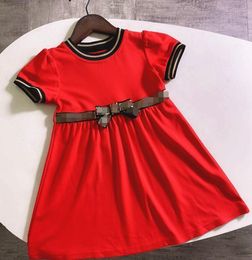 Vestidos de niña de diseñador Letra F Arco para niños Vestido lindo Falda de manga corta elegante Ropa de niña de lujo Ropa de princesa de encaje