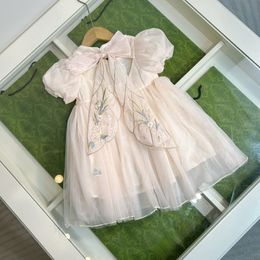 Diseñadores Flower Bordado Bordado Vestidos de fiesta de cinta Niños Vestido de princesa de manga de la princesa Summer Gasza Tutu Dress S1378