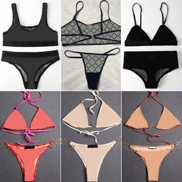 Designer Girls en dentelle Lingerie sous-vêtements Hot Chain Letters Classic Thongs Bikini Bodys Bodys Bodys Bodys Bra Lady Femmes Voir à travers des ensembles de mémoires brodées