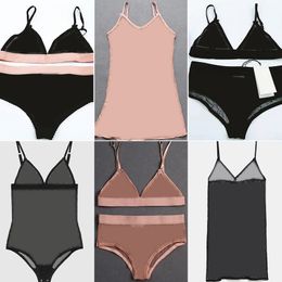 Designer Girls Lace Lingerie Souswear Lettres chaudes Classic Rhingestone Thongs Bikini BodySuit sexy Bodys Bra Lady Diamond Voir à travers des ensembles de mémoires brodées