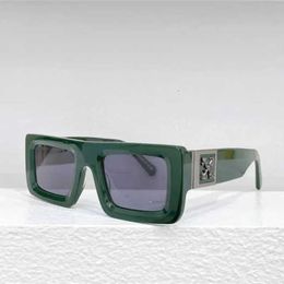 Lunettes de créateurs nouvelles lunettes de soleil réseau de mode rouge même boîte photo de rue pour hommes et femmes S2CI