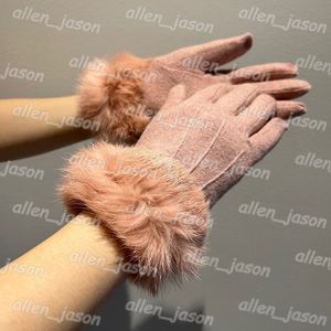 Gants de créateur automne hiver gants chauds en peluche coupe-vent noir et rose cinq doigts mitaines daim lettre marque gants