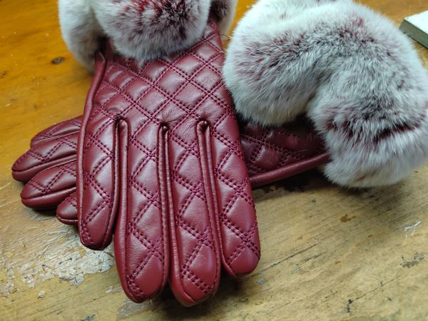 Gants de créateur en cuir CH gants dames en peau de mouton fourrure de lapin mitaines d'hiver pour femmes réplique officielle contre qualité taille européenne