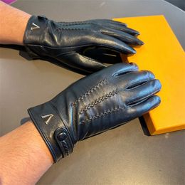 Guantes de diseñador Moda deportiva Guante de piel de oveja Hombres Mujeres Guantes de cachemira Invierno Letras de alta calidad Gants 2 colores