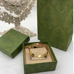 Designer Gouden Ketting Armband Damesarmbanden Liefde Sieraden Luxe Brief Hanger Armband Voor Vrouwen Charme Oorbel Bruiloft G2205242Z