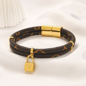 Designer Gold Curb armband Women Lock Pendant Brand Letter Leer Vintage Design Sieraden Gift Roestvrij staal met doos