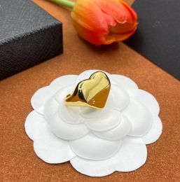 Diseñador Gold Heart Cluster Rings para mujer letra P Joyería Anillo de moda Diseñadores Bague Boda Fiesta de joyas Regalo