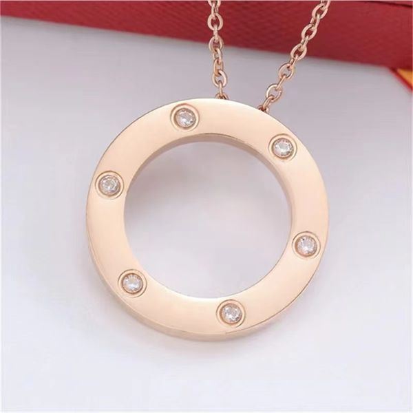 Collier en or designer pour femmes Gold Cercle Pendant Collier Diamond Charm Charme Collier en acier inoxydable Meilleur ami Vintage Designer Jewelry Gift