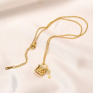 Ontwerper gouden hanger roestvrij staal liefde vrouwen cadeau diamanten ketting zomer verlovingsfeest hoge kwaliteit sieraden nieuw