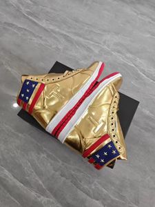 Diseñador Gold Trump Nunca te rindas Zapatos de baloncesto Zapato casual Entrenador Trumps Lujo Verano Cuero genuino Correr Deporte Tenis Pista plana Caja de zapatos