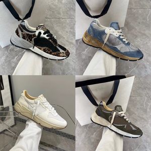 Designer Goldens Running Sole Casual Chaussures Femmes Hommes Papa Star Nouvelle version Paris Italie Marque Sequin Classique Célèbre Do Old Dirty Baskets en cuir véritable