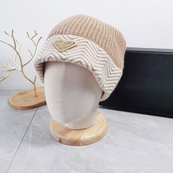 Diseñador de buena calidad Otoño Invierno sombrero tejido mujeres Pr grueso cálido pareja gorros clásicos sombreros mujeres y hombres sombreros