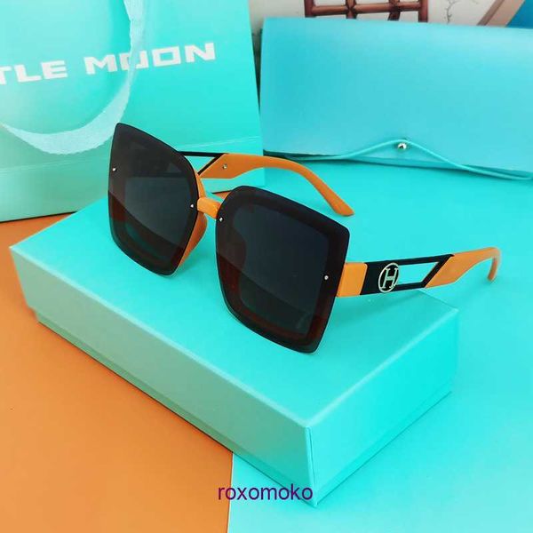 Designer H home gafas de sol originales para la venta tendencia de la personalidad de la moda de las mujeres de la familia polarizadores de arte popular nuevas gafas naranjas Con caja de regalo Con caja de regalo