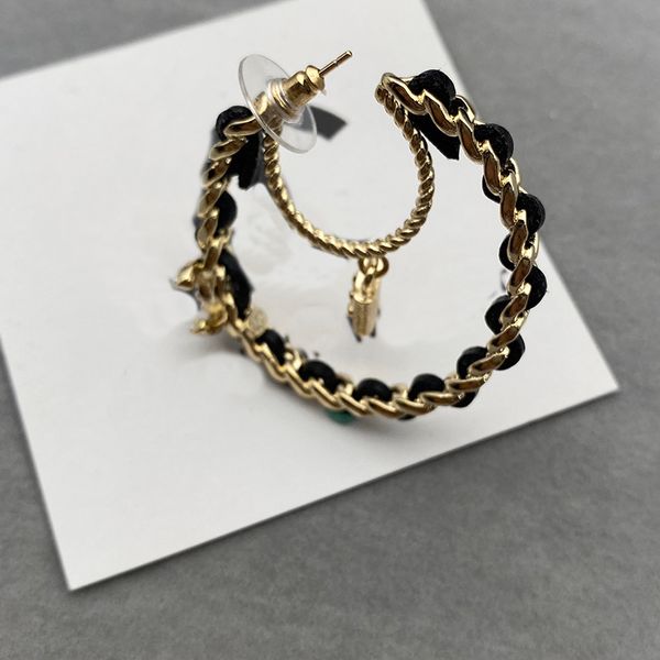 Boucles d'oreilles en forme de demi-lune de designer Mode Golden Lock Pendentif Anneaux d'oreille de luxe en cuir Corde Corde Oreille Stud Casual Lettre Bijoux Annulaire Alliage Boucle d'oreille