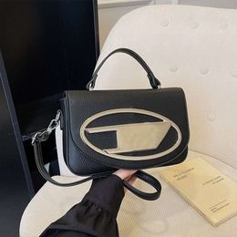 Designer handtas voor vrouwen nieuw aangekomen cameratas mode schoudertassen luxe crossbody tas klep dingdang tas klassieke vrouwelijke portemonnees