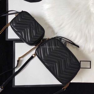 Bolso de diseñador Bolsos de lujo Mujeres Elegante Suave Negro Marca Moda Cámara Baguette Bolso cruzado acolchado