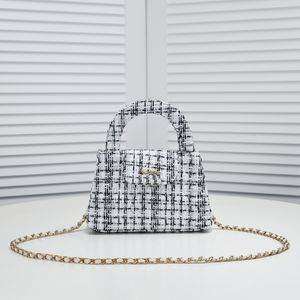 Pochette de luxe 23K Sac à main de designer Sac tissé en laine Série Camellia Sac à bandoulière pour femme Sac à rabat Sac à bandoulière Sac à bandoulière Plaid Retro Hardware Sac à chaîne