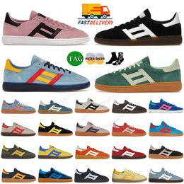 Designer Handball Spezial Casual Chaussures Men Femmes Low Platformle Cloud White Sneakers Scarlet Gum Clear Pink Arctic Night Light Black Yellow Loafers Flats Sneakers