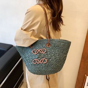 Ontwerper handgemaakte geweven strozakken Womens Casual strandtas Groot formaat bakken Winkelmandje Pastorale stijl Hobos Open zak Messenger Bag