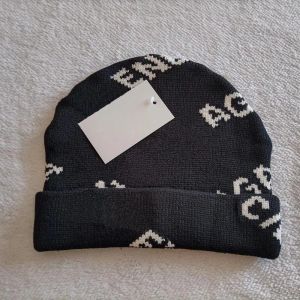 Chapeau de créateur bonnet de mode casquette de baseball de luxe automne et hiver chapeau en tricot doux et chaud mode hommes et femmes casquette seau chapeaux ajustés