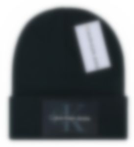 Chapeau de créateur pour homme CK Bonnet Marque Chapeaux américains Femmes Hiver Cachemire Casual Bonnets d'extérieur Bonnet Tête Chaud Cachemire Casquette De Luxe Mode Lettre Chapeau Hommes A2