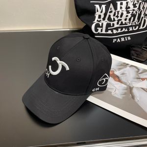 Chapeau de créateur de luxe couleur unie monogrammé casquette de baseball ombre casquette de baseball décontractée de haute qualité chapeaux de mode noir blanc