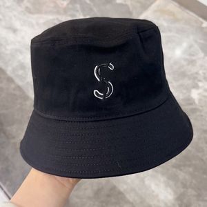 Chapeaux de créateurs Fashion Classic Bucket Hat de seau pour hommes Bons de gros pour hommes Chapeau noir pêcheur noir