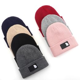 Chapeaux de créateurs bonnet de luxe bonnets pour hommes pour femmes hommes bonnet chapeau d'hiver fil teint brodé casquette coton cappello mode rue chapeaux lettre a6