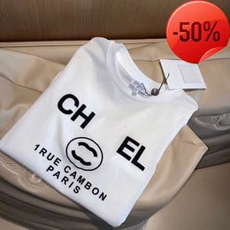 Diseñador haute couture2023 Versión avanzada Camiseta para mujer Francia Ropa de moda Letra C Estampado gráfico Pareja Moda algodón Cuello redondo