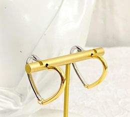 Pendientes de tachuelas del corazón de diseñador para mujeres de alta calidad Gold Gold Plate Copper Copper Circle Arendería Regalos de joyería Barco gratis
