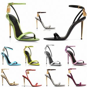 Designer Heels Kantoor Kleedschoenen Sneakers Hangslot Pointy Naked Sandals Des Chaussures Hardware Lock en Key Metal Stiletto Woman High Party Whitedress Wedding