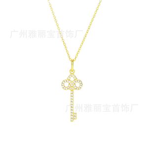 Designer High Edition Tiffany and Co Full Diamond Iris Key Pendentif Collier Plaqué Or Rose 18 Carats Impression En Acier Personnalisé Mode YW7V