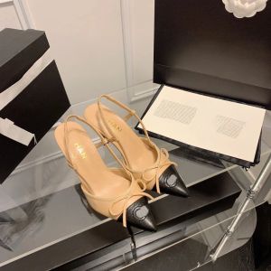 Designers Pantoufles Mode Femmes Luxurys Sandale à talons hauts Top Qualité Nouveau style Casual Shoe Lady Robe Chaussures Sandale Slipper Party Talons en cuir Outdoor Mule Slides