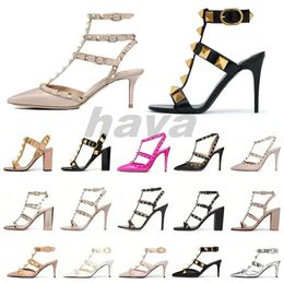 Ontwerper Hoge hakken Vt Sandalen enkelriem Romeinse schroef Zwart naakt band Rivet Damesjurkschoenen feest dunne hoge hakken trouwschoenen openen teen teen met klinknagels