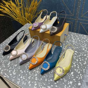 Designer talons hauts sandales pour femmes confort d'été enveloppement autour de pantoufles chaussures en cristal de luxe à fond plat robes à talons exposés chaussures