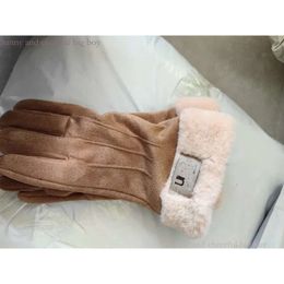 Designer hoogwaardige mode pluche waterdichte uggg handschoenen voor mannen vrouwen veet wol van schapen dame vijf vingerwanden ontwerpen dameshandschoenen winter 200