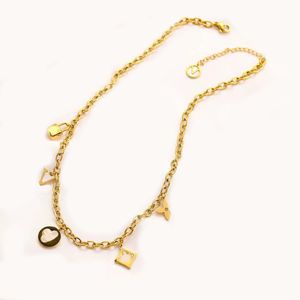 Designer de haute qualité rouille collier bracelet alphabet pendentif coloré mode femmes clavicule collier cadeau de mariage cadeau cadeau bijoux accessoires
