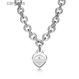Designer de haute qualité T Family Seiko Nouvelles perles Tiffanyitys Ot Love Collier avec chaîne de pull en diamant Net Pendentif chaud 0GCX
